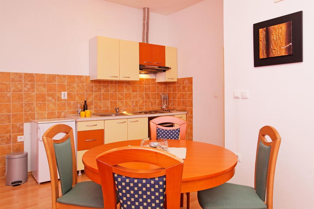 Guest House Kod Peskarije Vela Luka Δωμάτιο φωτογραφία